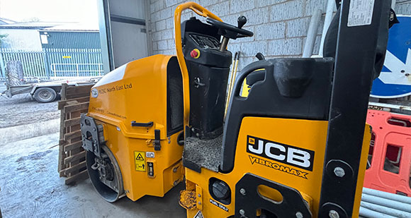 a yellow drum roller that RGSC hires out 